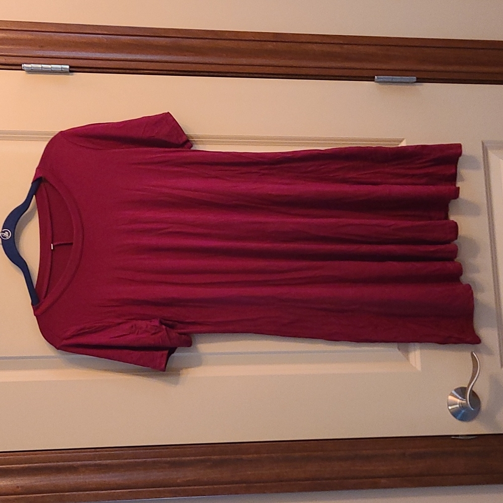 Women's size XL burgundy short sleeve dress